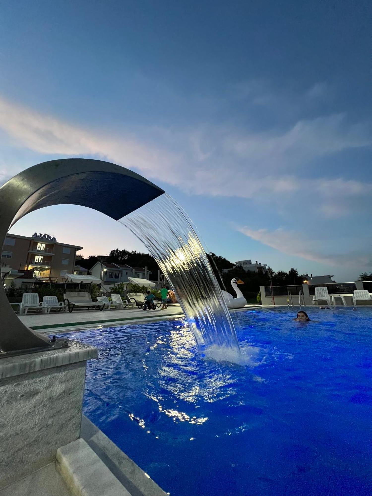 Apartments Zalli Ulcinj Exterior photo