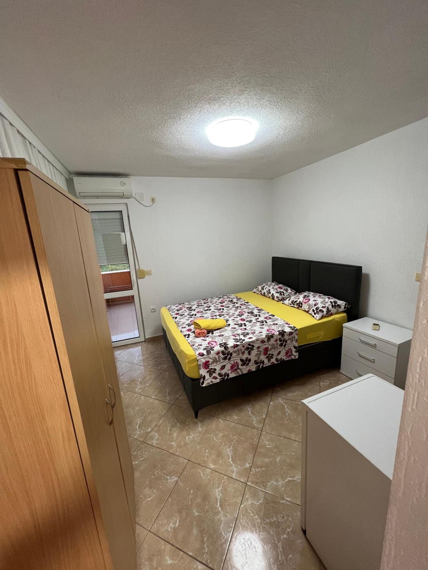 Apartments Zalli Ulcinj Exterior photo